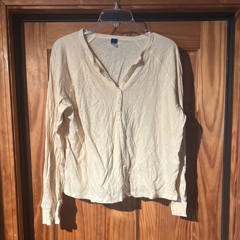 Old Navy Yellow Long Sleeve Buttoned Blouse